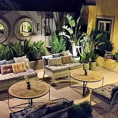 Bed & Breakfast Garden Boutique